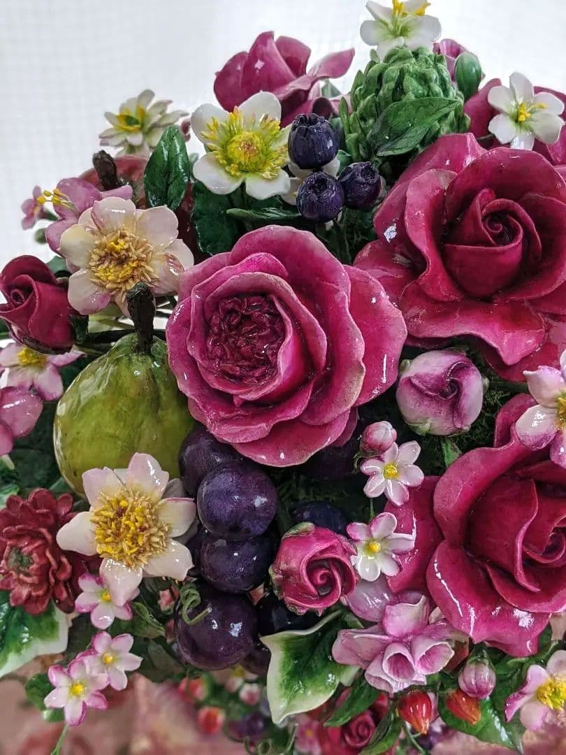 クレイフラワー❁ロココ調薔薇のフラワーアレンジメント❁ハンドメイド
