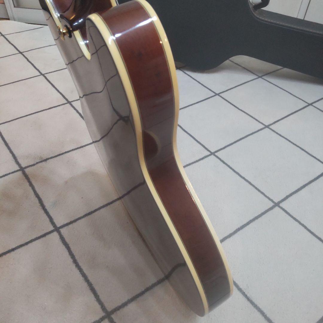 OmbrageページEpiphone Sheraton II Gibson