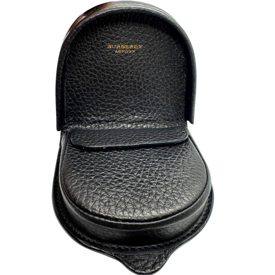 未使用 バーバリー エンボスチェック レザー ケース やユニセックス