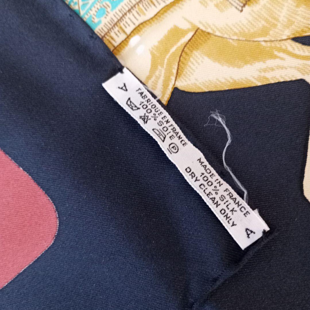 エルメス　カレ90 　ヴィンテージスカーフ