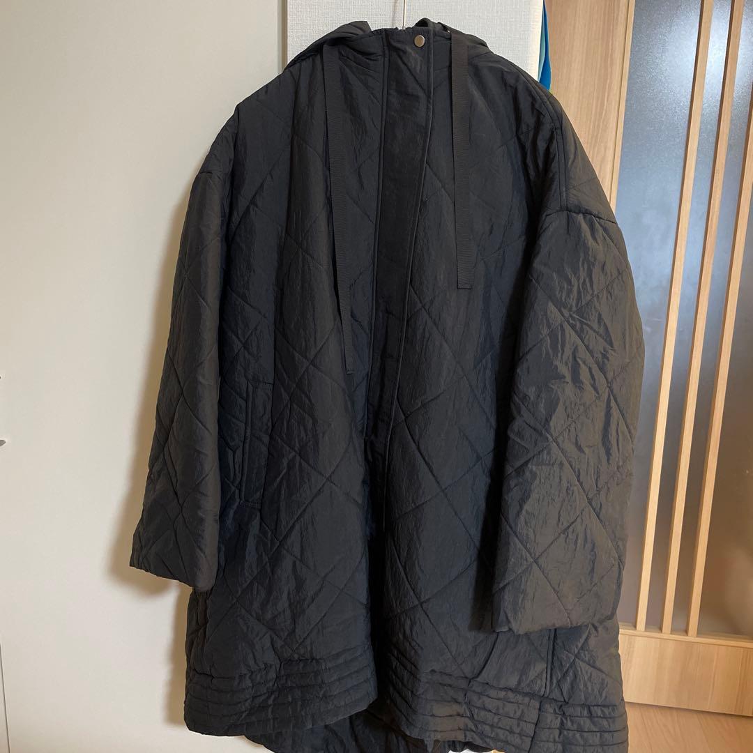マチャット　キルティングテントロングコート　黒