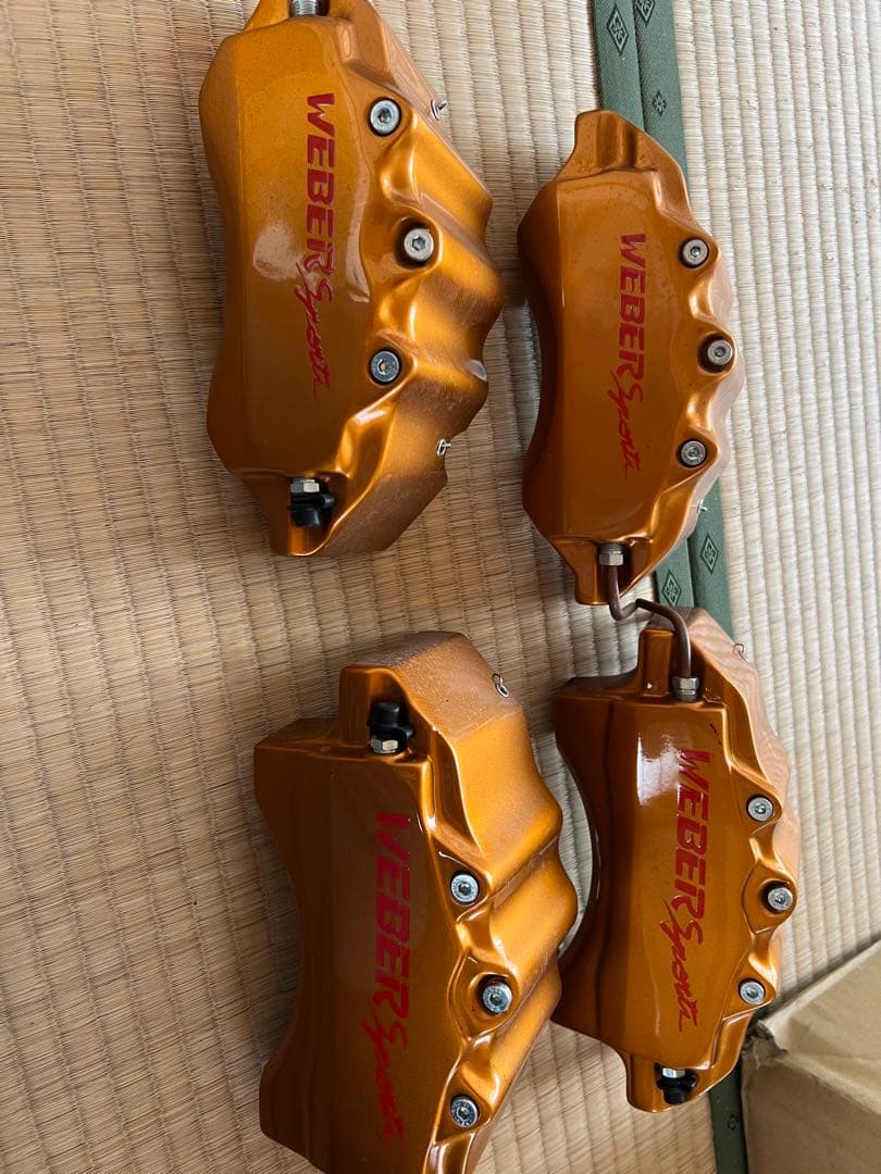 プリウス50系WEBER ブレーキキャリパーカバー