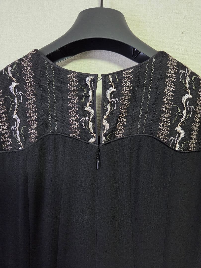 【MURRAL】Petal lace dress