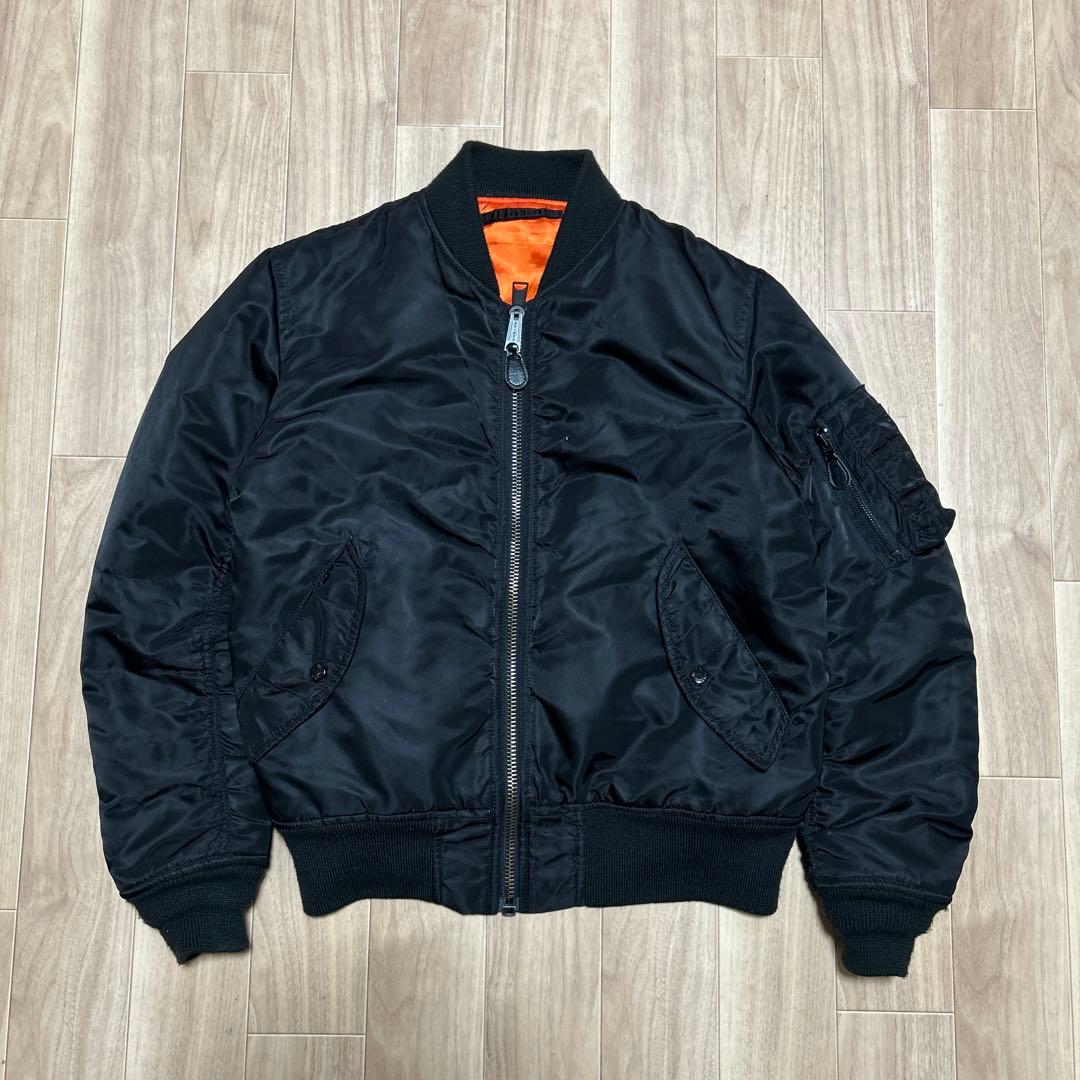 old AVIREX MA-1 フライトジャケット　ブラック　黒　古着