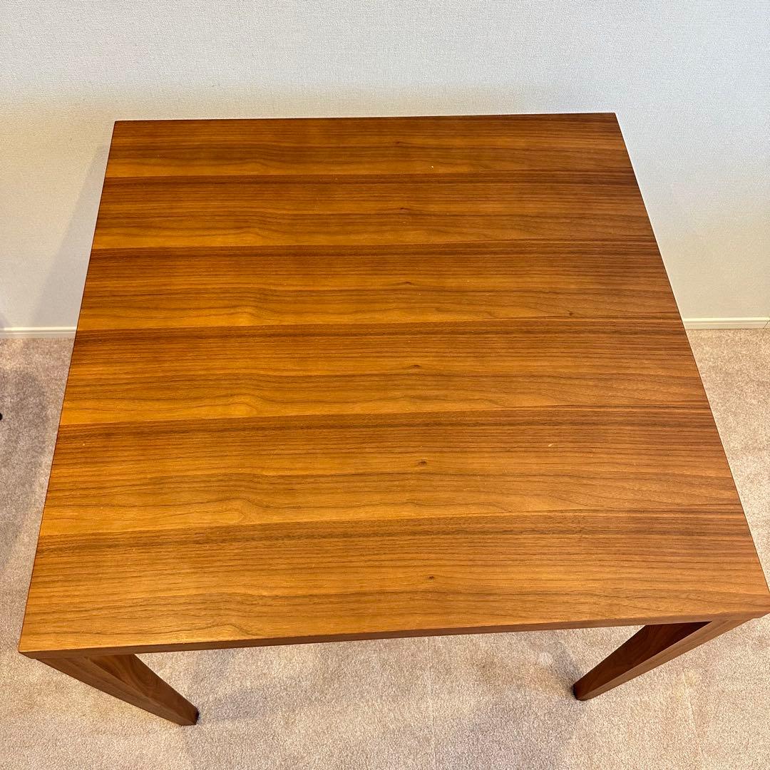 ACTUS FB2 ダイニングテーブル テーパー 80cm×80cm