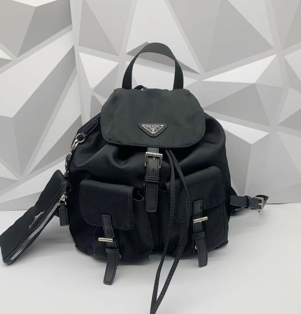 PRADA ブラック リュック・バックパック