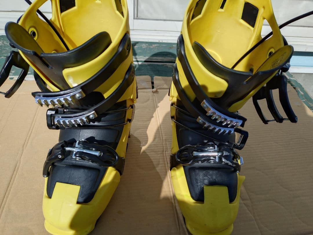 DEELUX　Free69ハ−ドブ−ツ