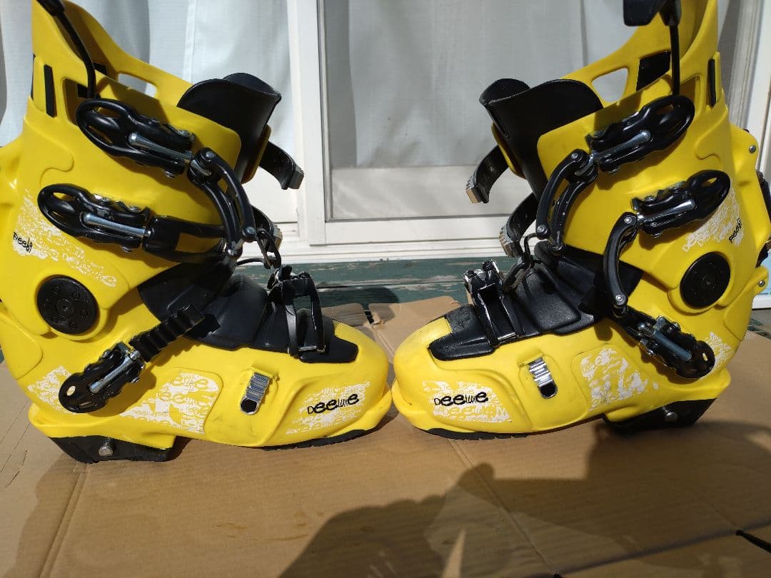 DEELUX　Free69ハ−ドブ−ツ