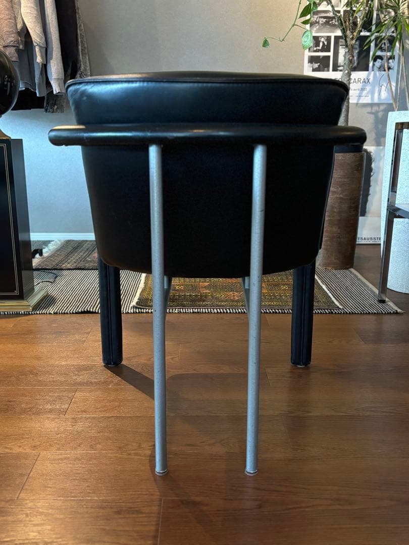 ビンテージレザーアームチェアー②