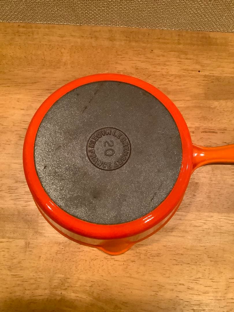 ルクルーゼ 片手鍋　20cm オレンジ色