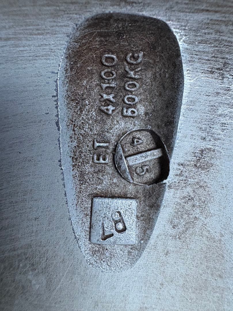 年式2021年15インチ社外ホイールice frontageスタッドレス4本