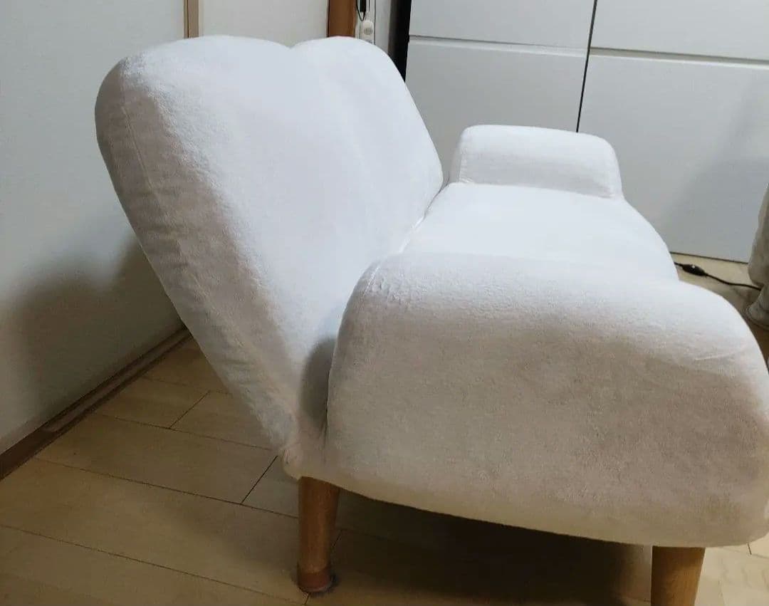 セルタン　ホワイトファブリック　2人掛けソファ