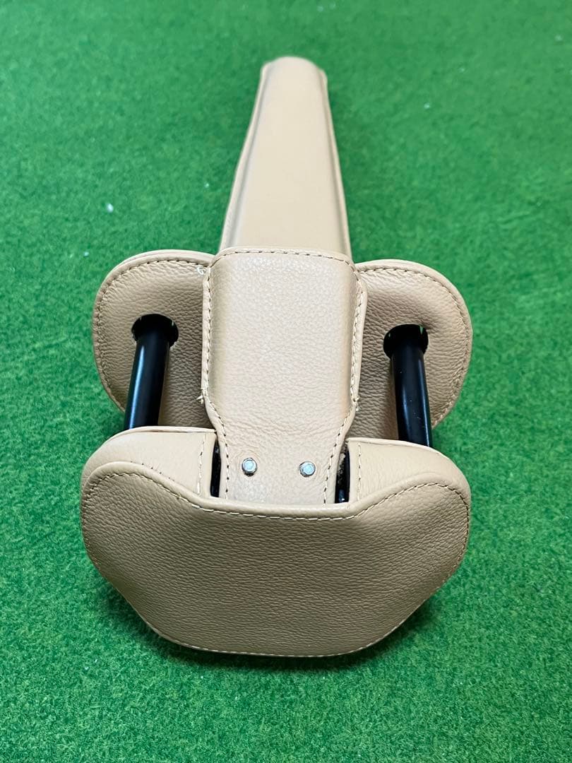 TOM'S トムス ステアリングロック ベージュ