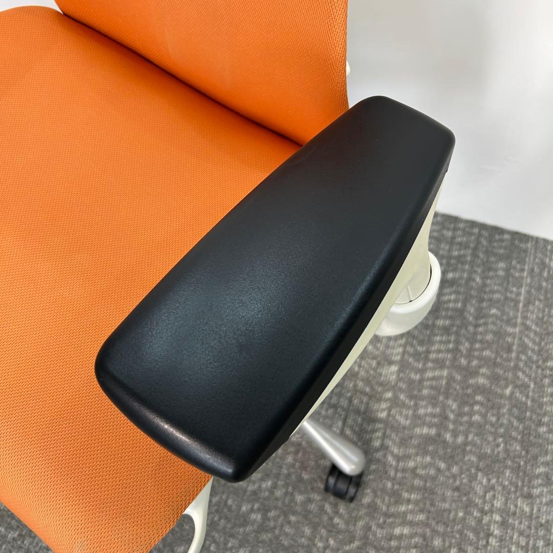 M. エンボディチェア ハーマンミラー ホワイト Embody オレンジ