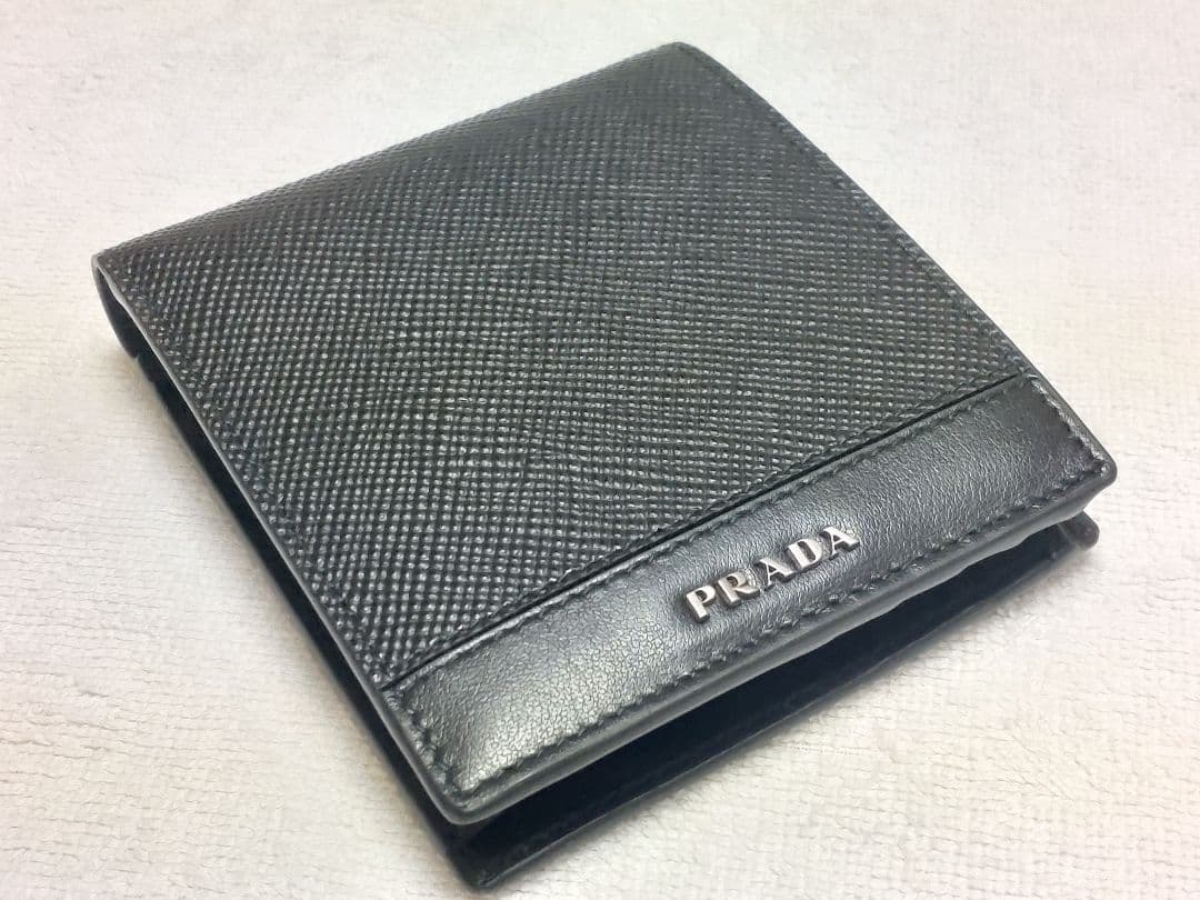新品　PRADA　メンズ 二つ折り財布 2MO738　SAFFIANO　ブラック