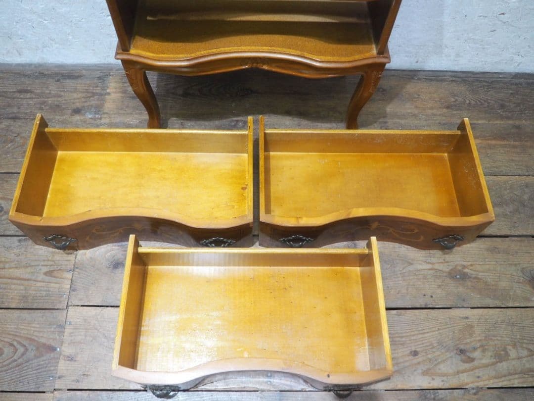 1107 猫脚デザインのチェスト　洋タンス　キャビネット　アンティーク調　洋家具