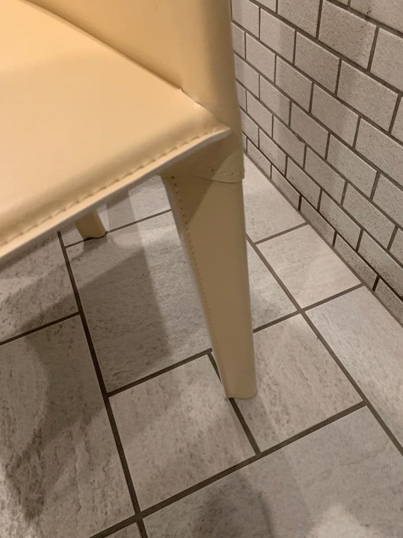 MADEイタリア製／Arper総本革アルペール2脚セット