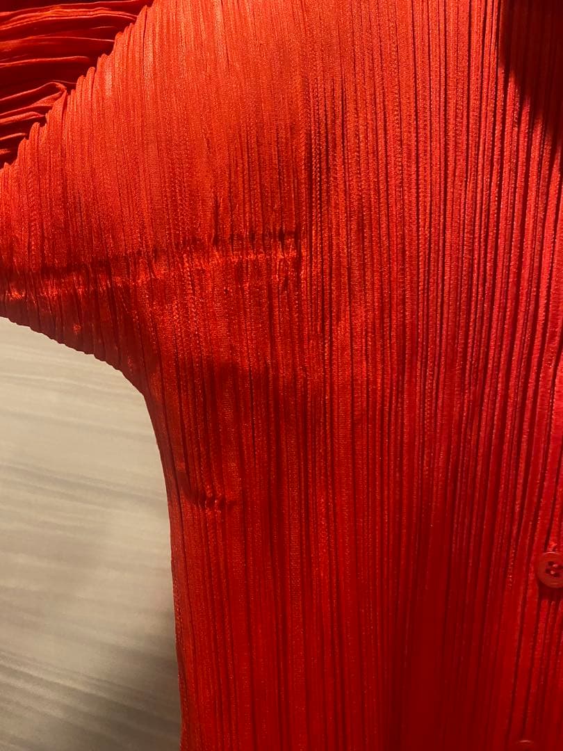 PLEATS PLEASE イッセイミヤケ　魚柄　ブラウス