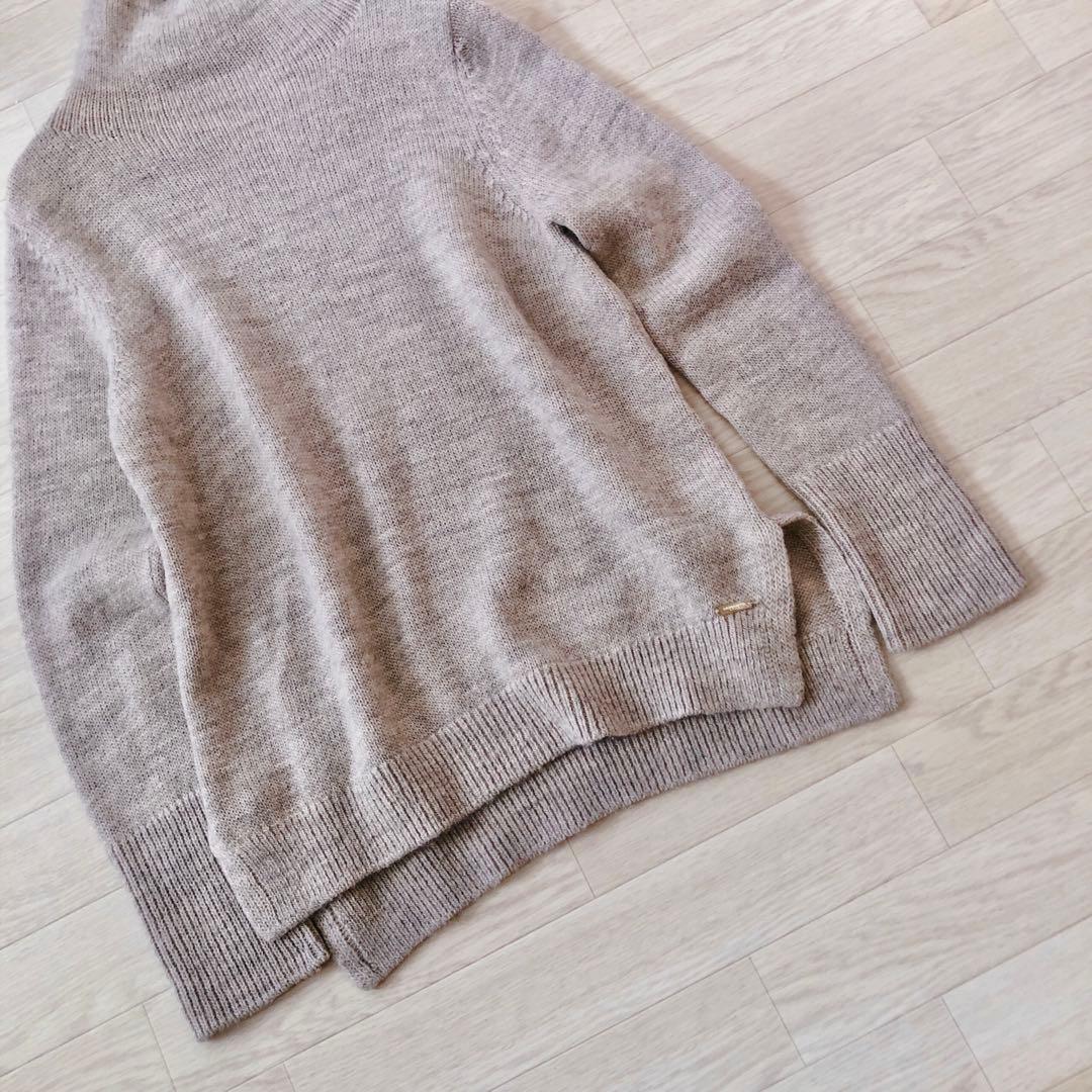 美品✨　モラビト ウール アルパカ　ハイネック ニットプルオーバー　グレージュ