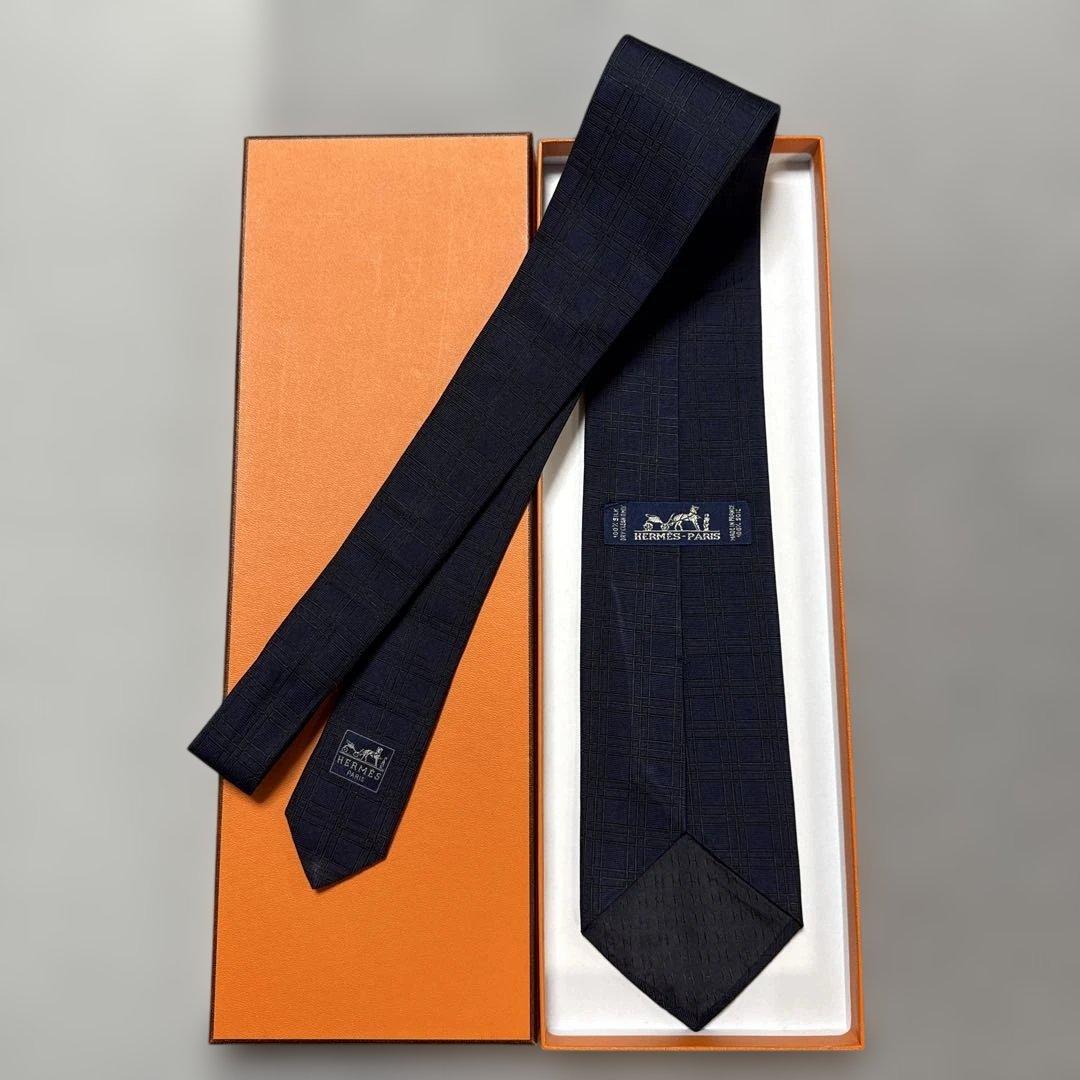 エルメス　ネクタイ　紺　チェック柄　シルクジャガード