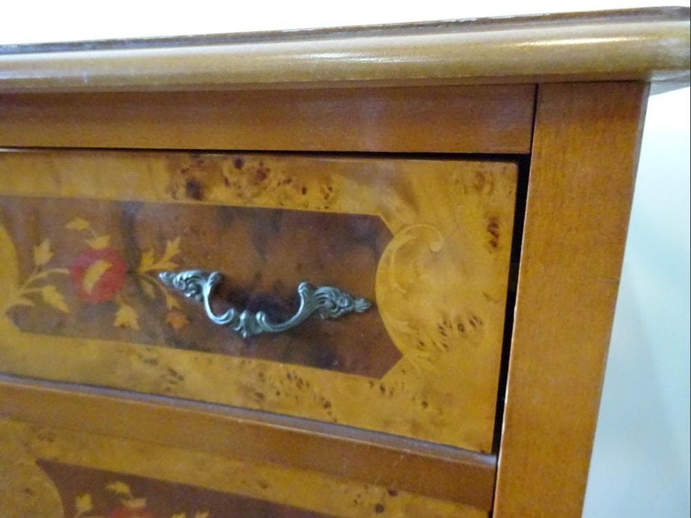 イタリア家具　3段チェスト　玉杢　猫脚　象嵌細工　高級クラシック　エレガント