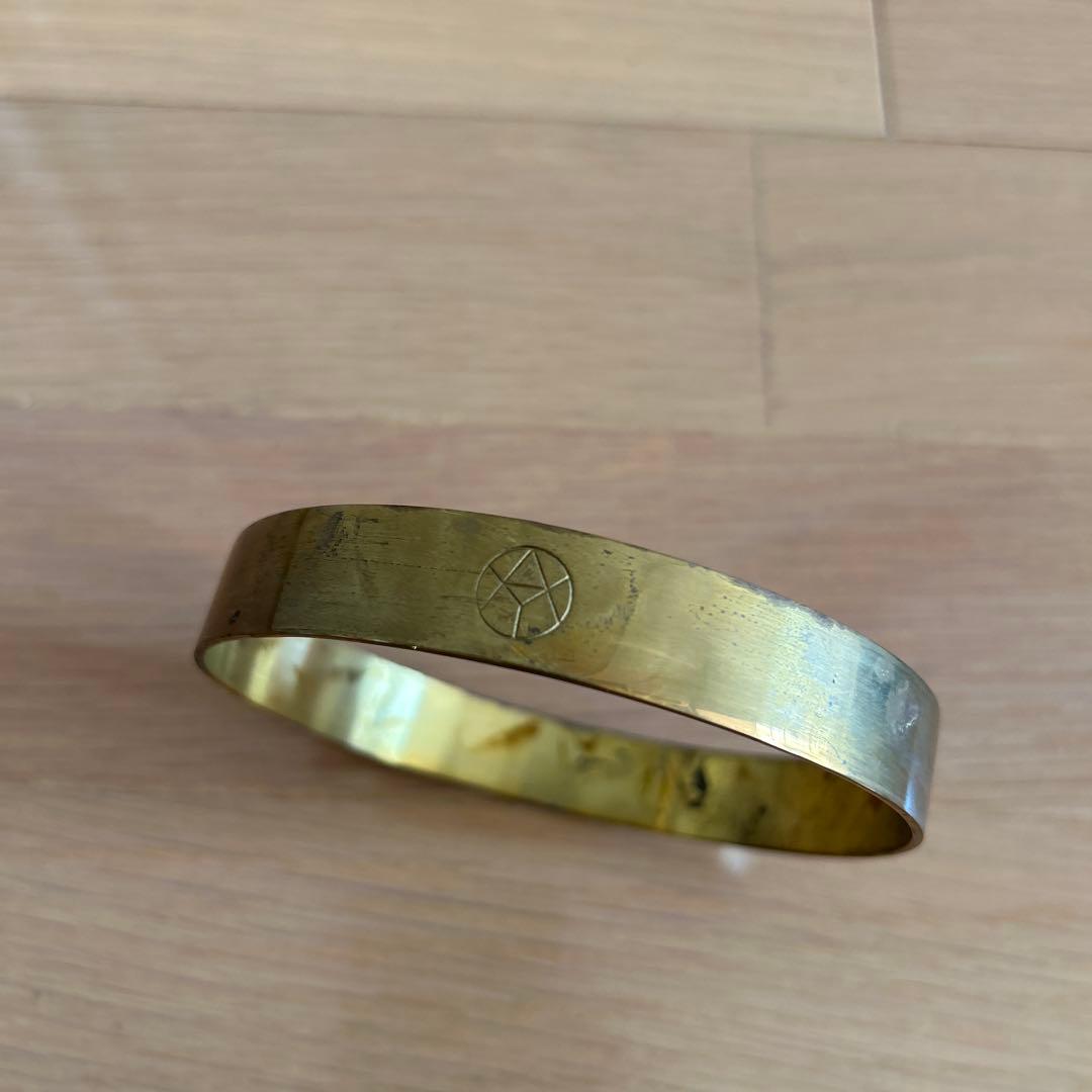 AYTM スモークグレー球形花瓶・真鍮リング付き