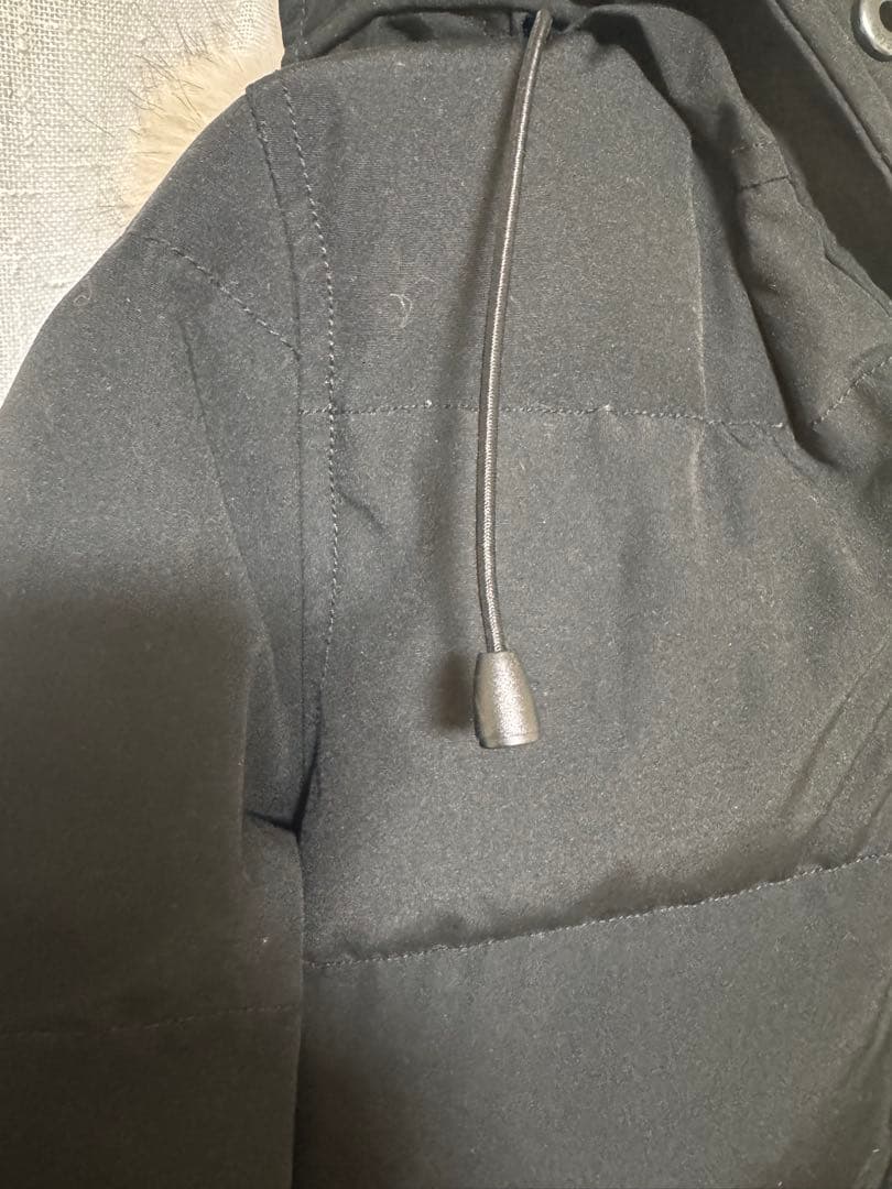   ブラック ダウンジャケット Mサイズ