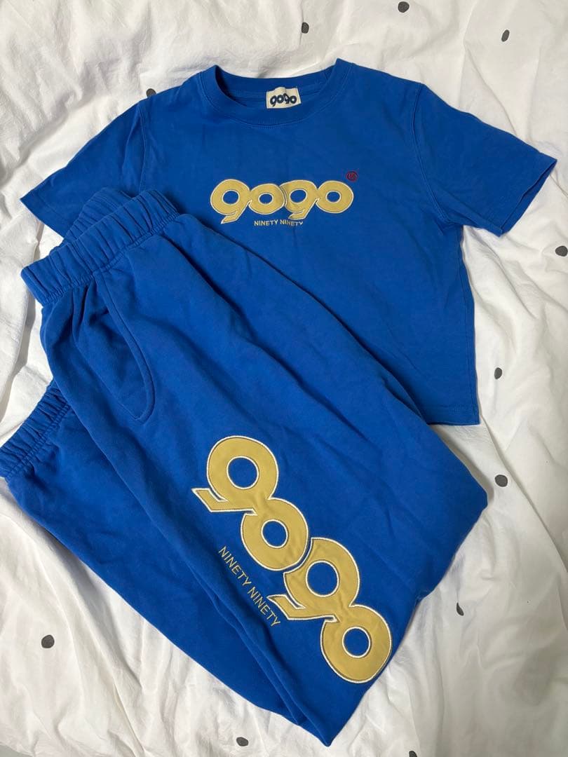 9090 セットアップ ブルー ロゴプリント