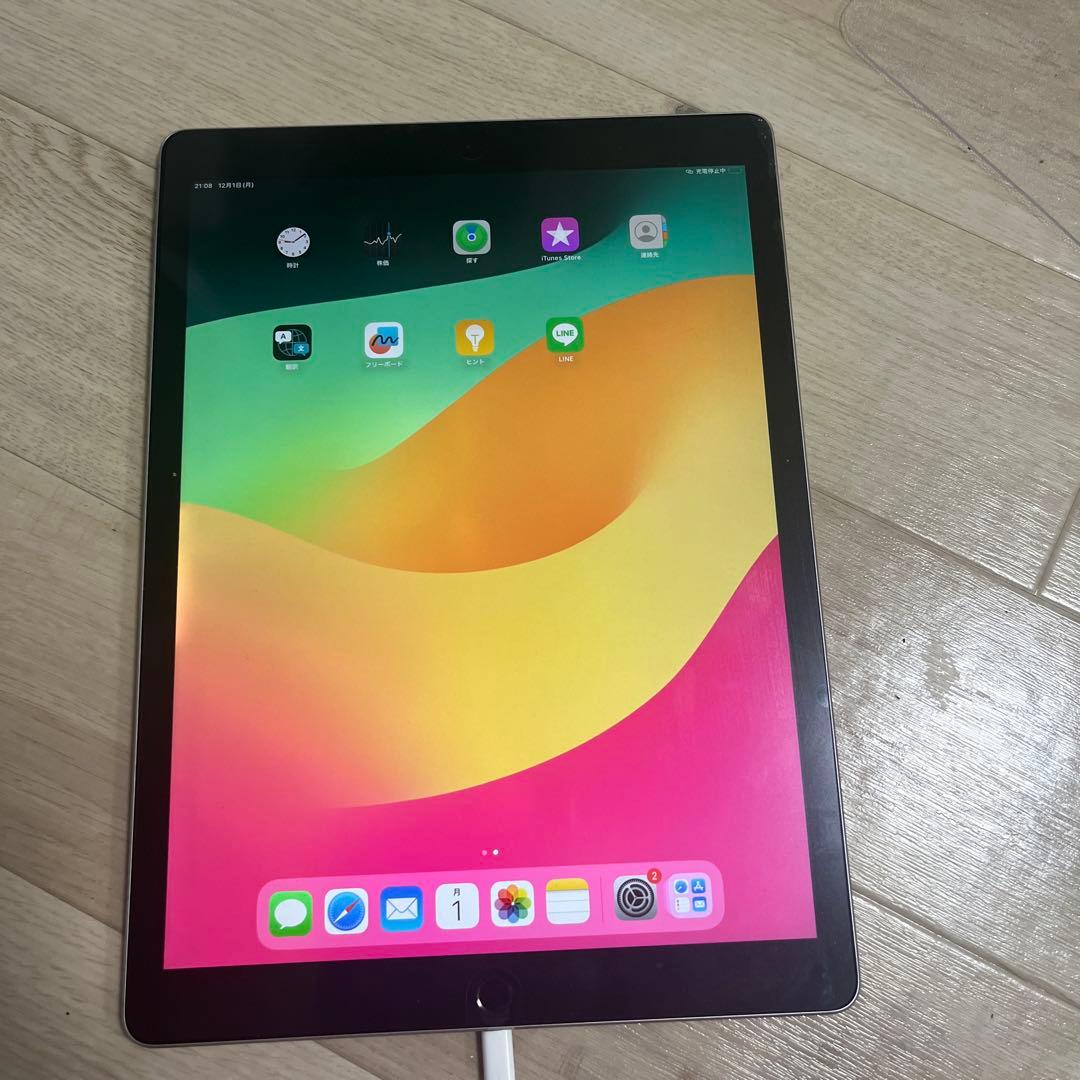 Apple iPad 12.9 第二世代　64GB スペースグレー