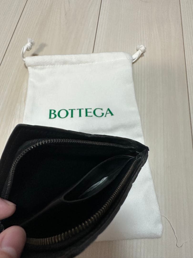BOTTEGA VENETA スクエア　ジップアラウンドウォレット