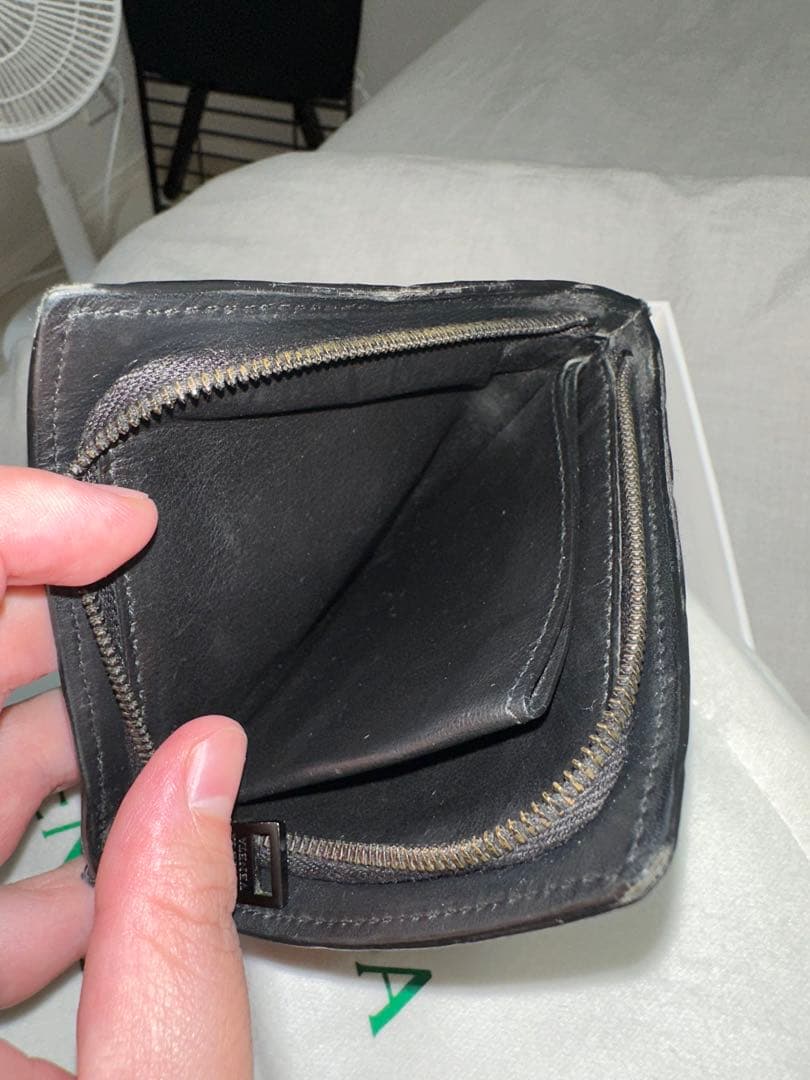 BOTTEGA VENETA スクエア　ジップアラウンドウォレット