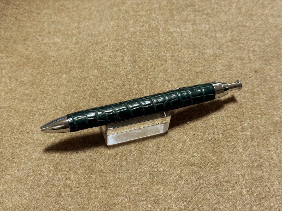 SHINARI TACHIWAKI グリーン　黒桟×クロコ　ボールペン