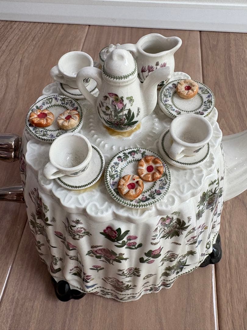 アンティーク花柄陶器ティーポット