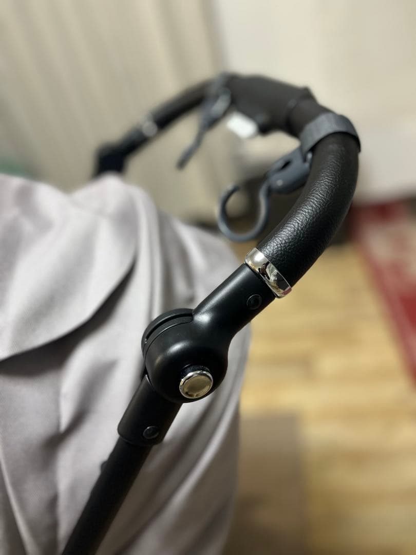 アップリカ.ラクーナ クッション フリー プラス AB ベージュ.ベビーカー