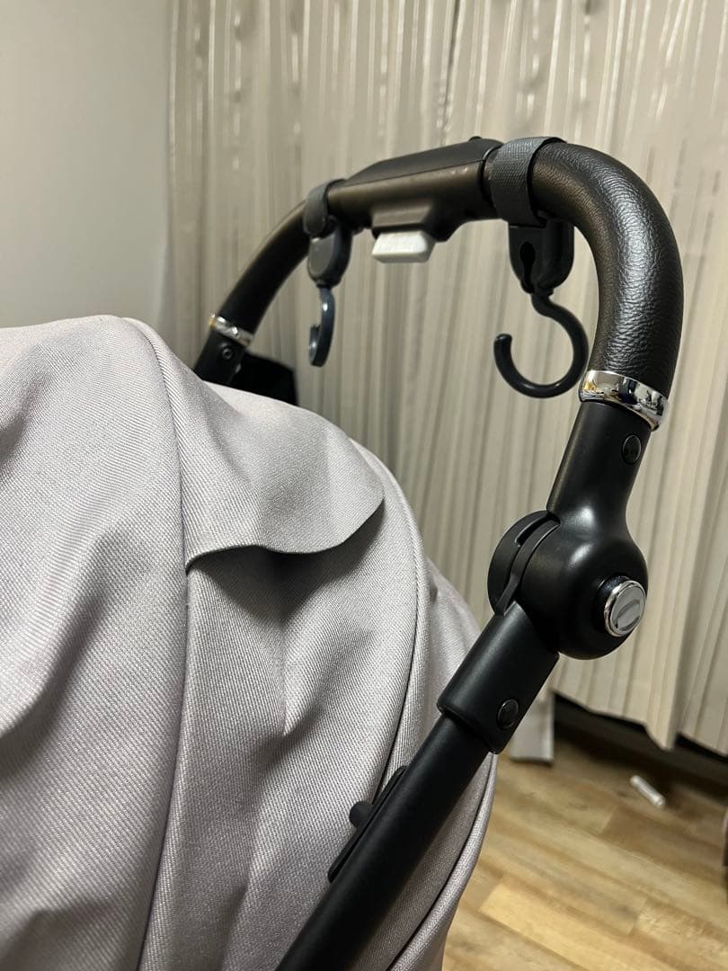 アップリカ.ラクーナ クッション フリー プラス AB ベージュ.ベビーカー