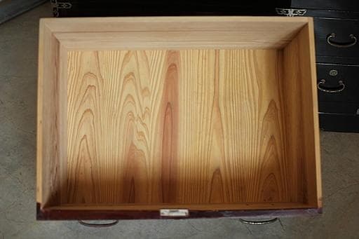 古いチェスト　引き出し4杯　タンス