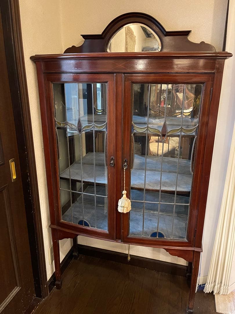 アンティーク木製キャビネット ステンドグラス付き