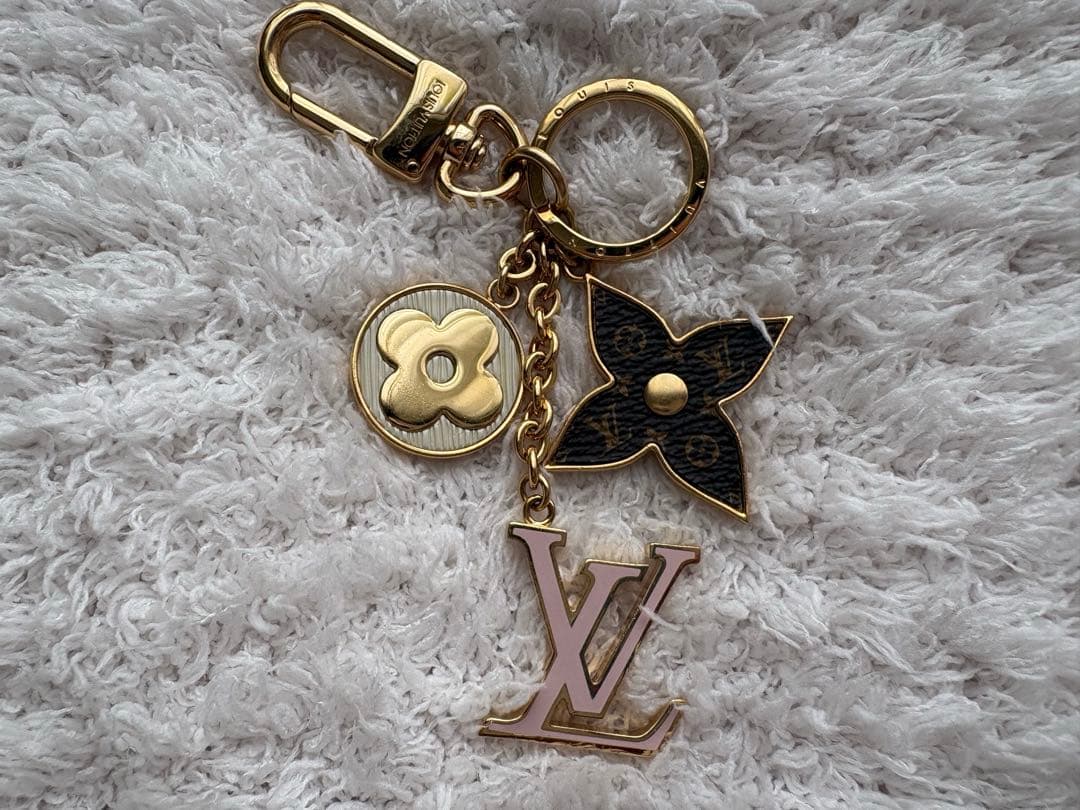 【即日発送】Louis Vuitton キーホルダー・スプリングストリート