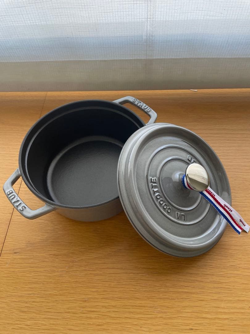 STAUB 鍋 ココット ラウンド グレー 18センチ 正規品