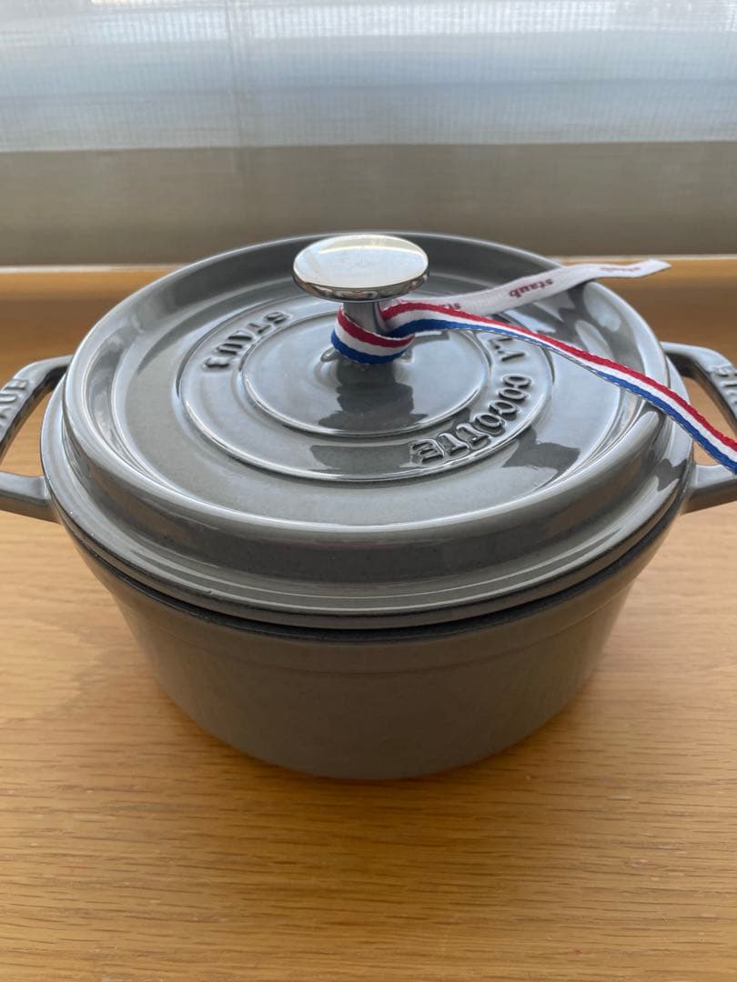 STAUB 鍋 ココット ラウンド グレー 18センチ 正規品