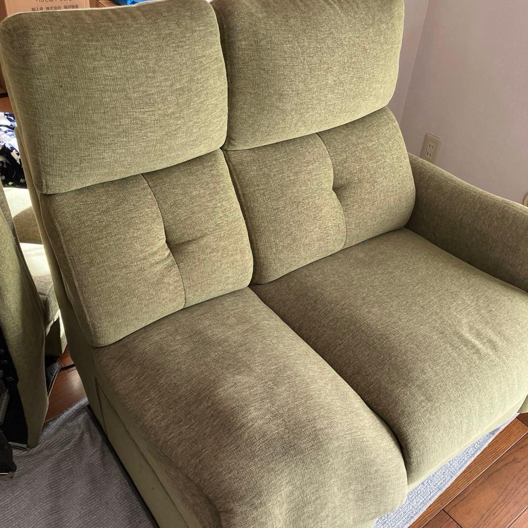 ニトリ　電動リクライニングソファ　3人掛け たのメル便で発送します