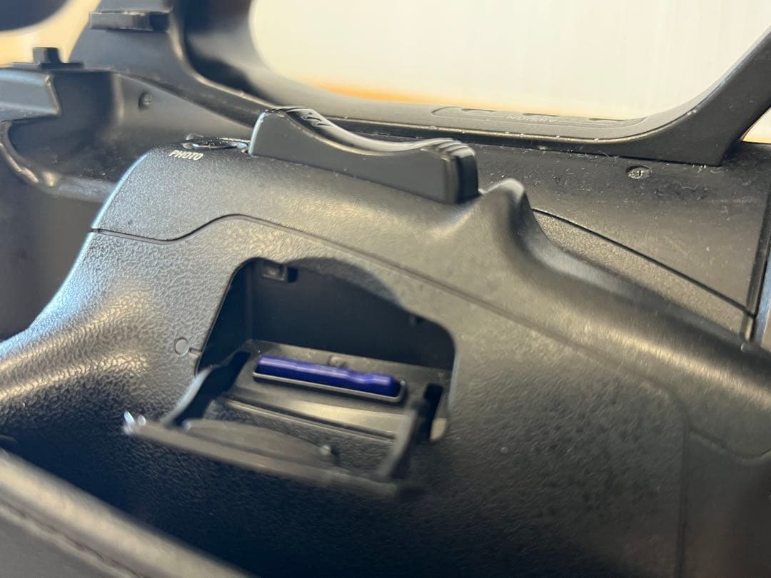 SONY HVR-Z5＋MRC1K、マイク・バッテリー3本・DVCAMテープ付き