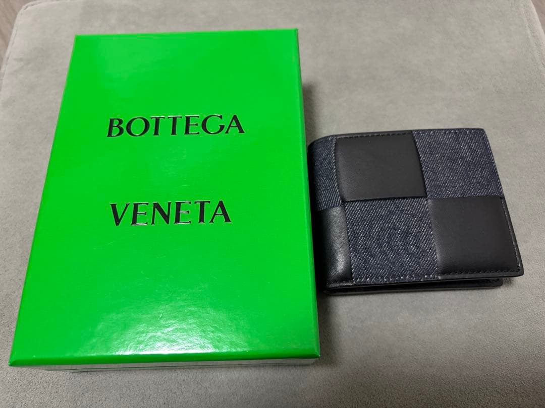 ※年末年始価格※ ボッテガヴェネタ　パース付き二つ折りウォレット