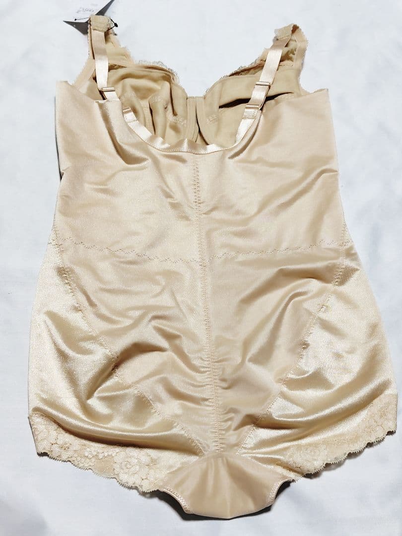ワコール★LASEE／ラゼ★ボディスーツ★定価26,000円★E90LL