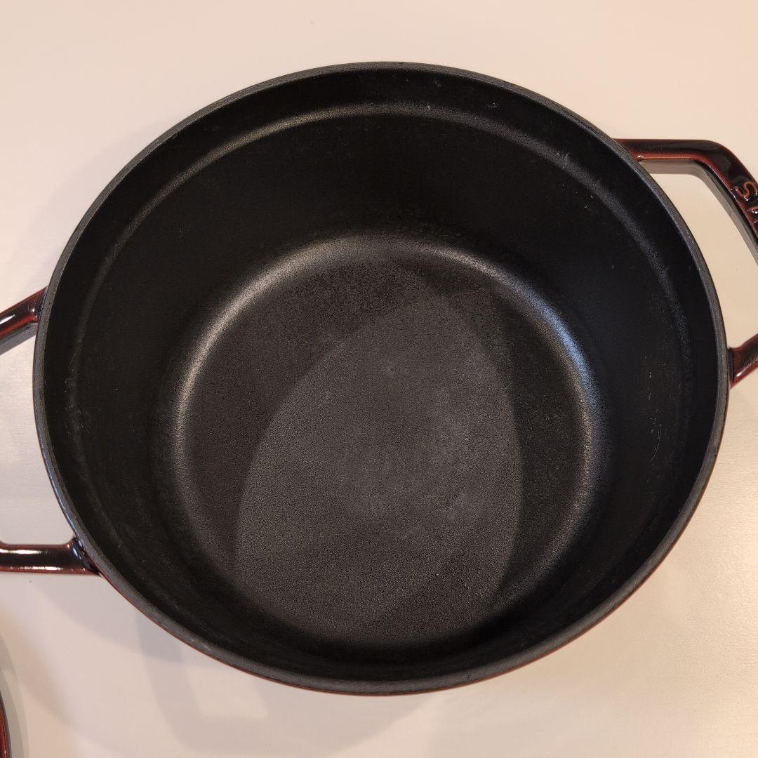 ストウブ ピコ・ココット 22 cm　グレナディンレッド　ラウンド　鋳鉄