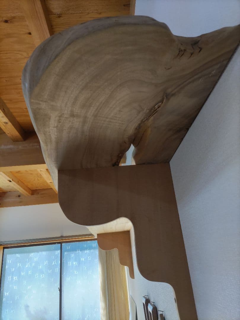 木製ラック 自然な木の棚