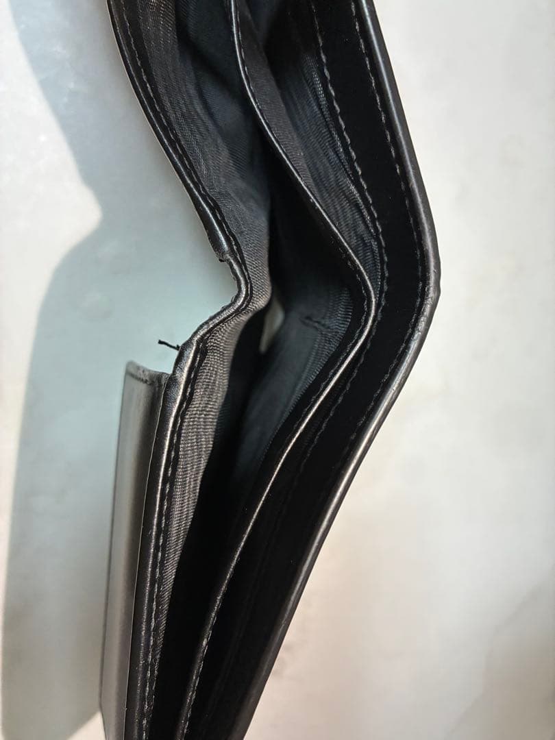 ✨「美品」✨GUCCI 蛇刺繍 二つ折り財布