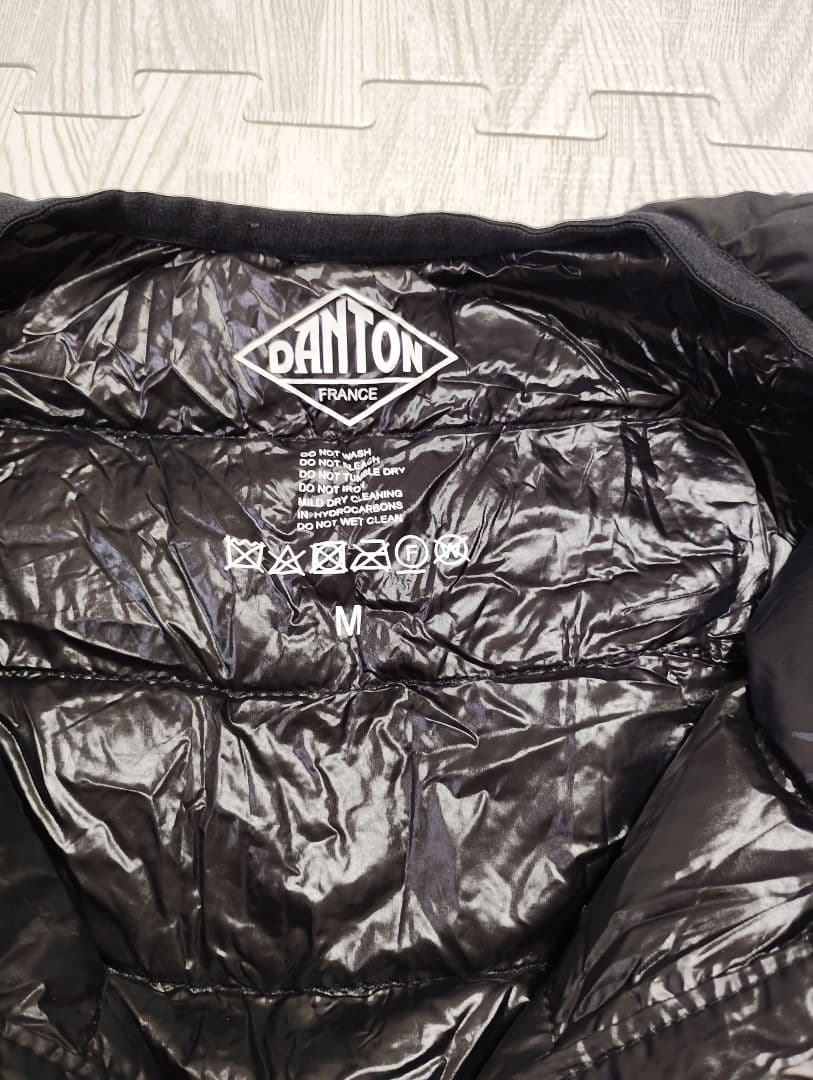 DANTON ダントン 袋付き 軽量ダウン 極暖で軽量 コンパクト 男女兼用 黒