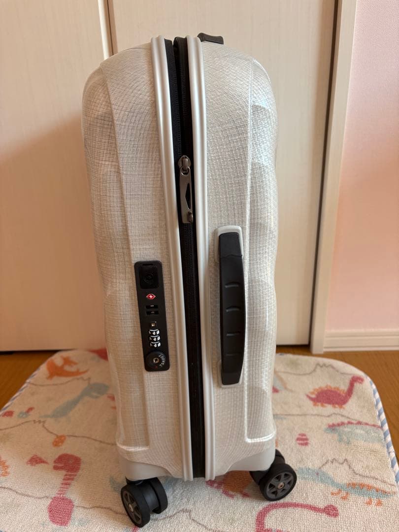 サムソナイト シーライト スピナー 55 美品　ホワイト