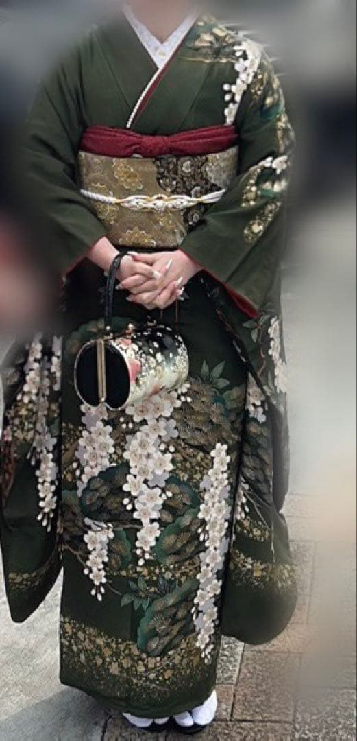 振袖フルセット 緑色 花柄 振袖 赤い帯 ファーあり （靴カバン付き）